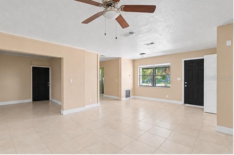 425 WALNUT STREET, Daytona Beach, FL 32114