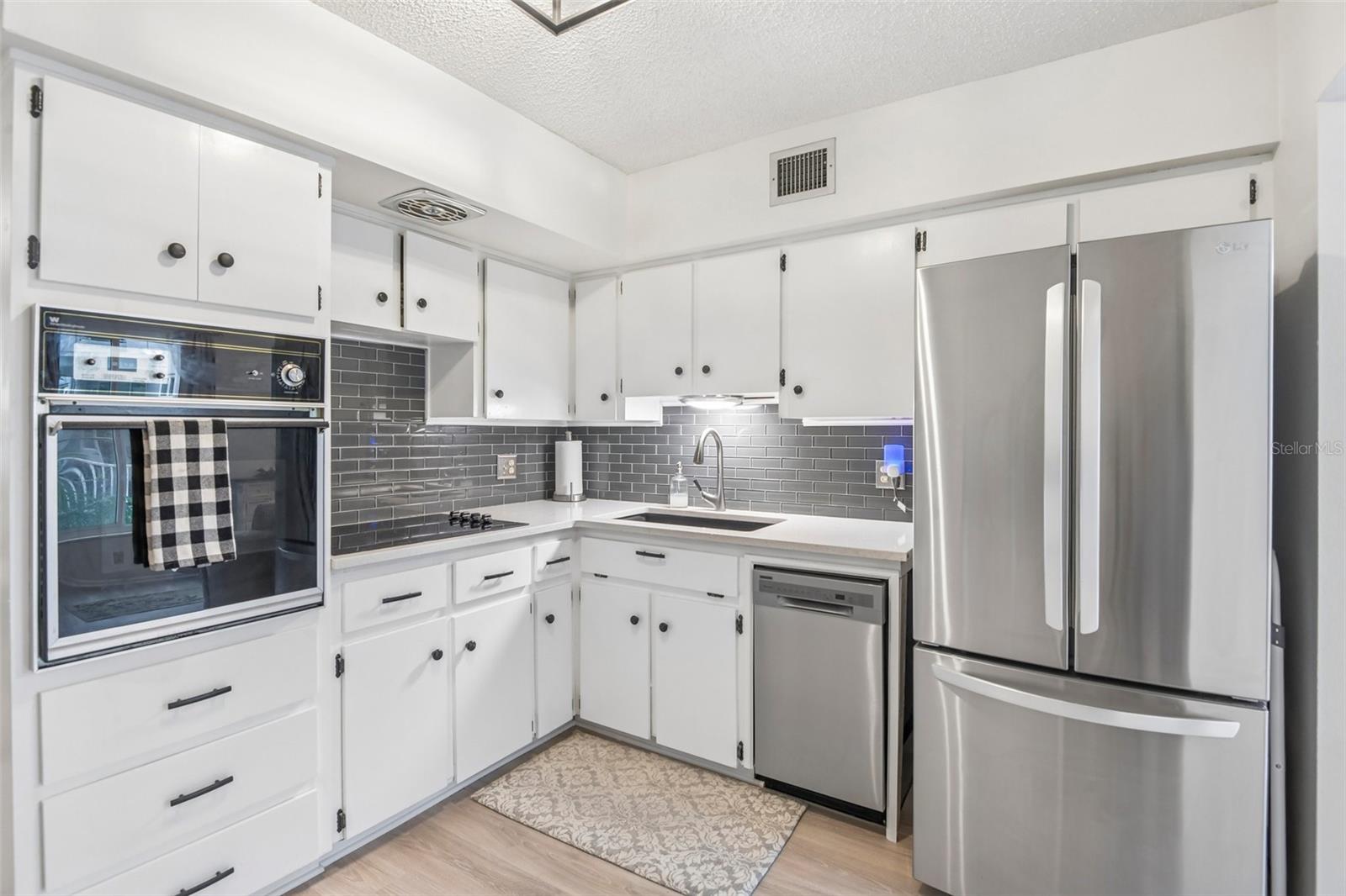 2461 RHODESIAN DRIVE, #15, Clearwater, FL 33763