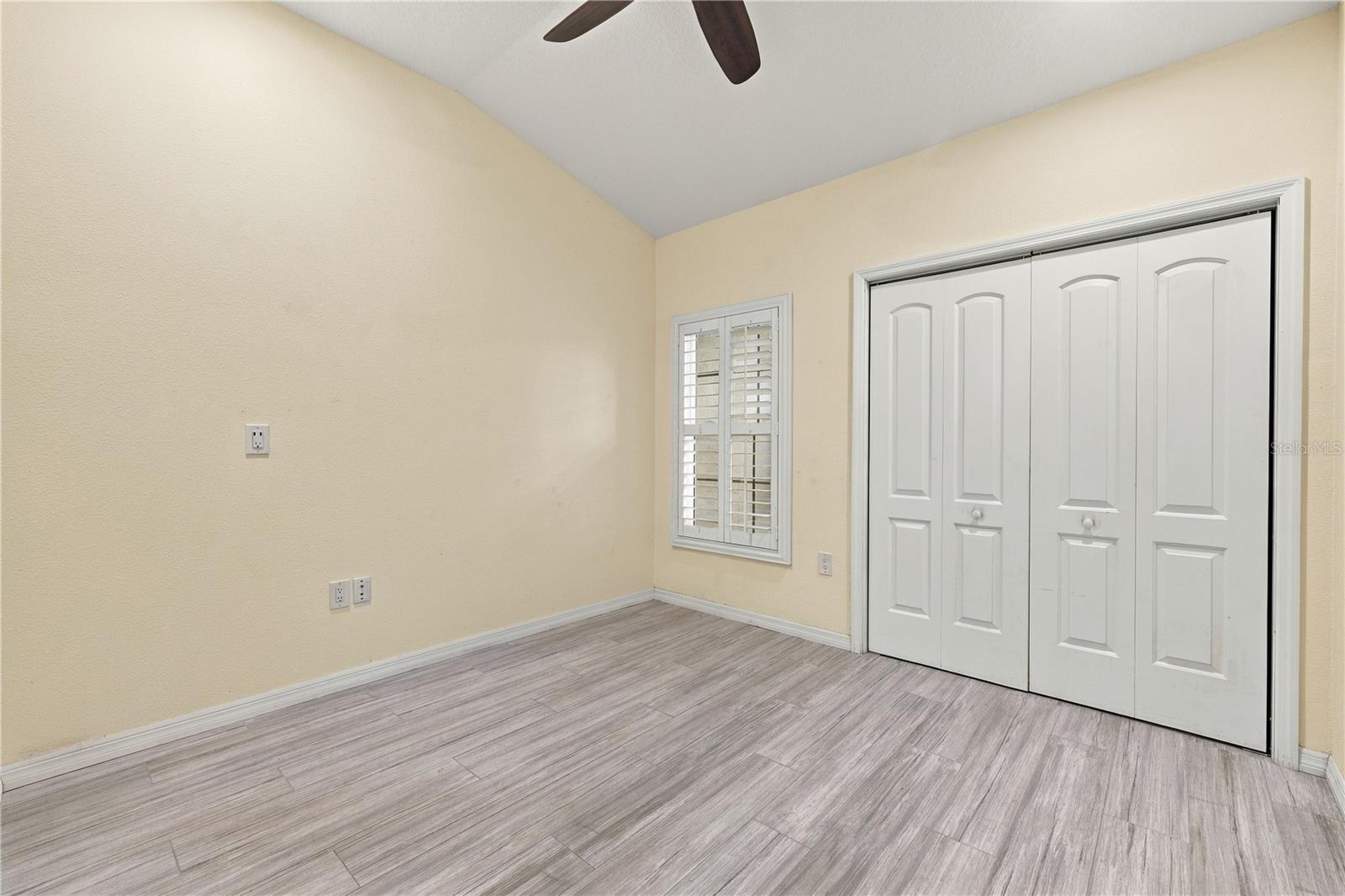 155 LAKE SHORE DRIVE E, Palm Harbor, FL 34684