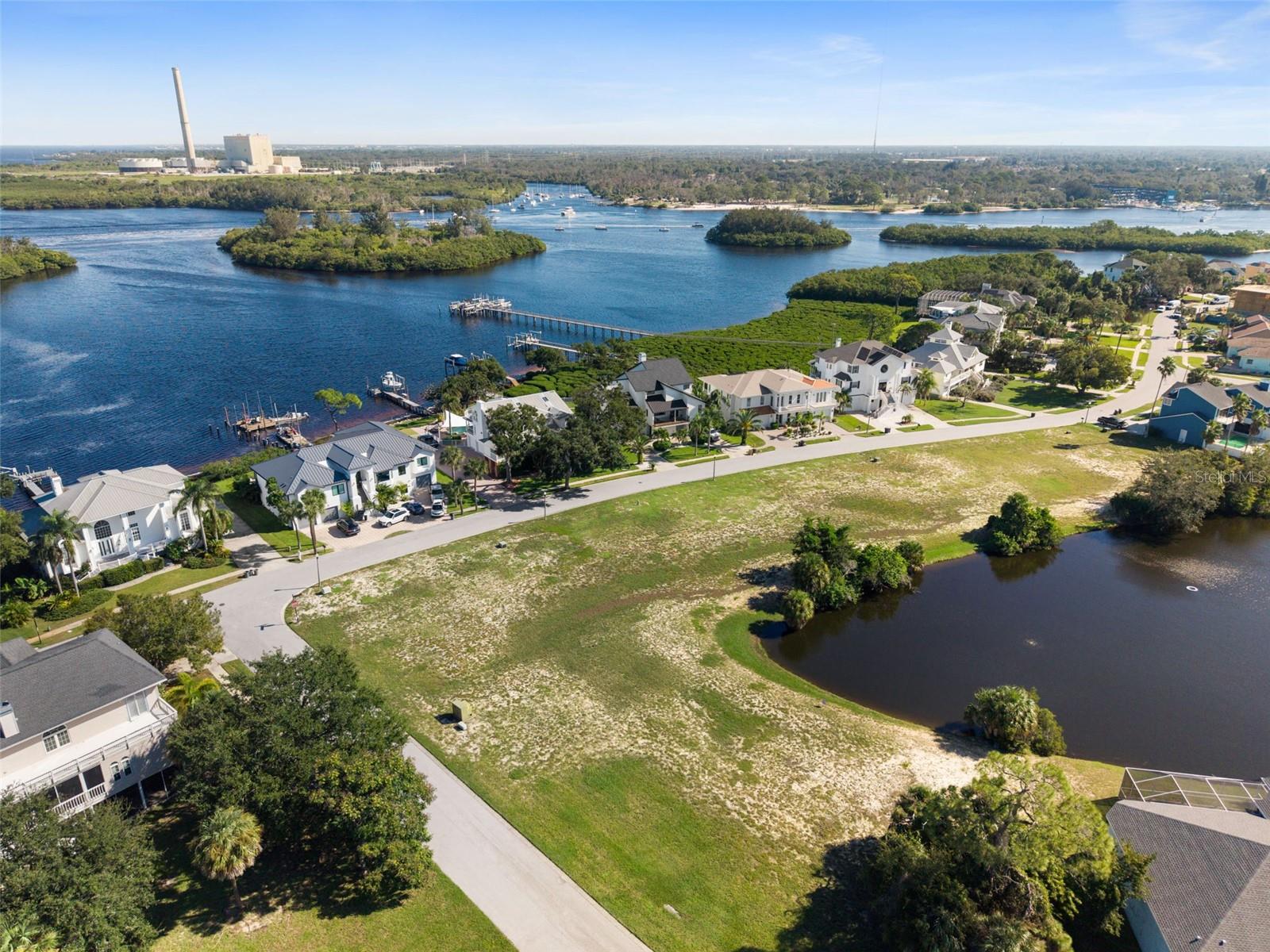 2044 N POINTE ALEXIS DRIVE, Tarpon Springs, FL 34689