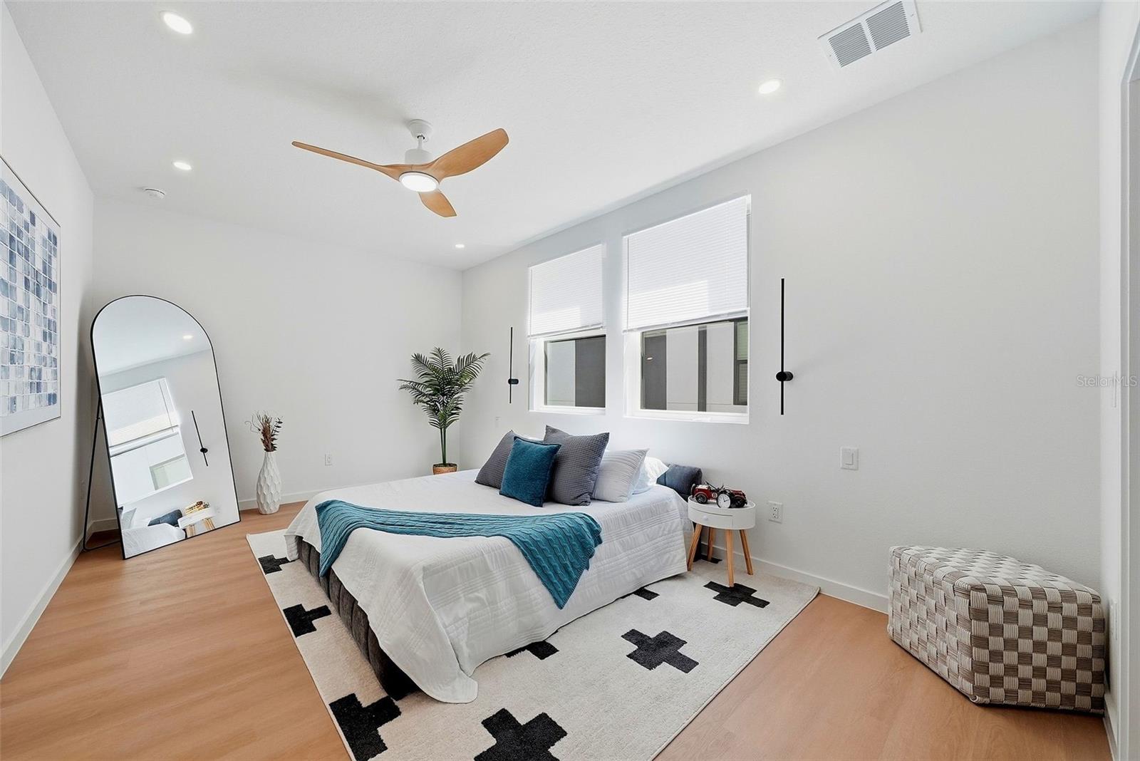 2114 4TH STREET S, #7, St Petersburg, FL 33705