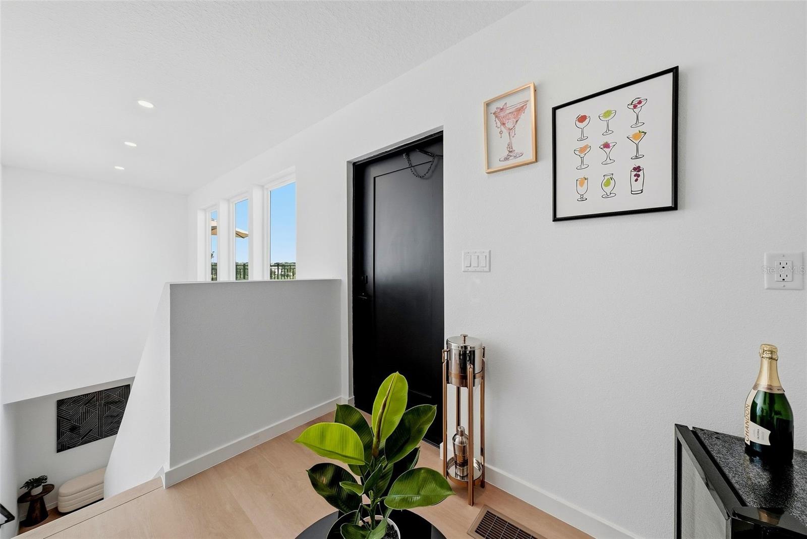2114 4TH STREET S, #7, St Petersburg, FL 33705