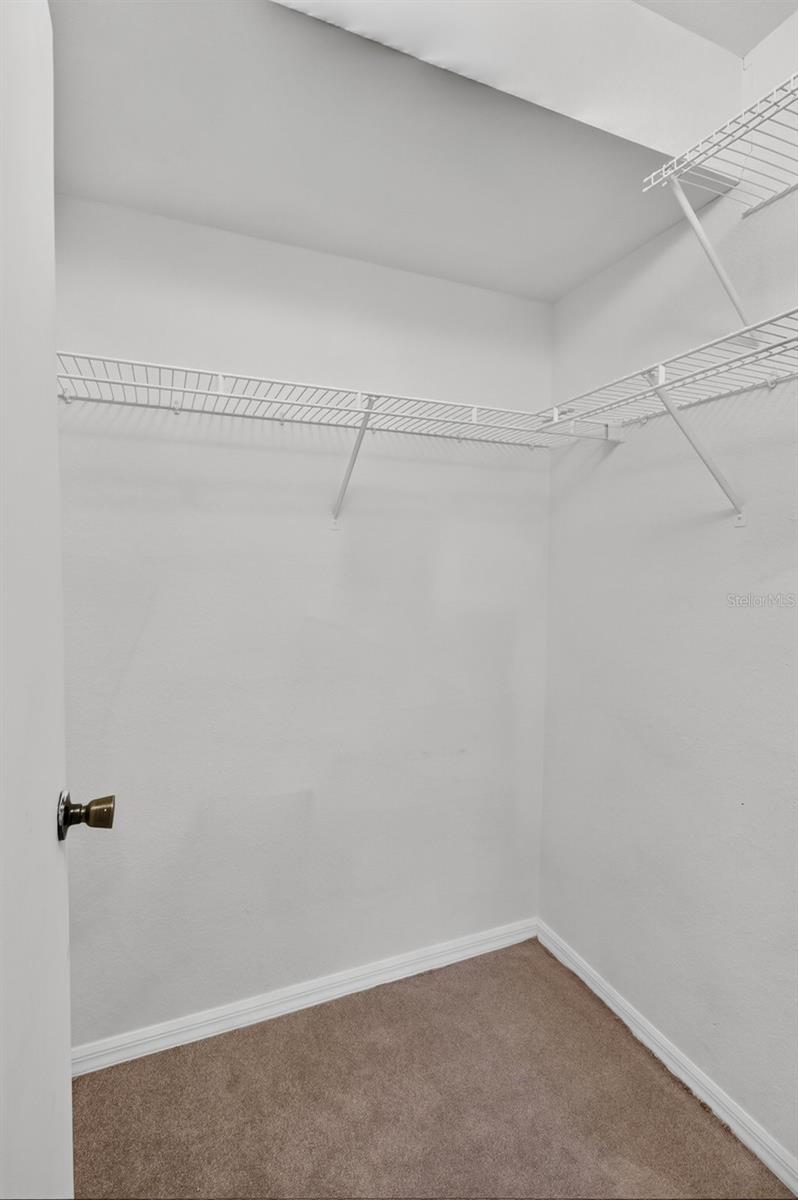 8513 ISLAND BREEZE LANE, #207, Temple Terrace, FL 33637