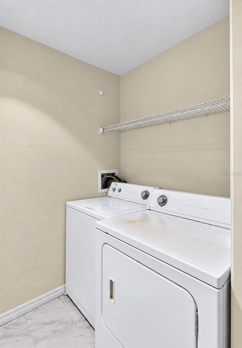 8513 ISLAND BREEZE LANE, #207, Temple Terrace, FL 33637