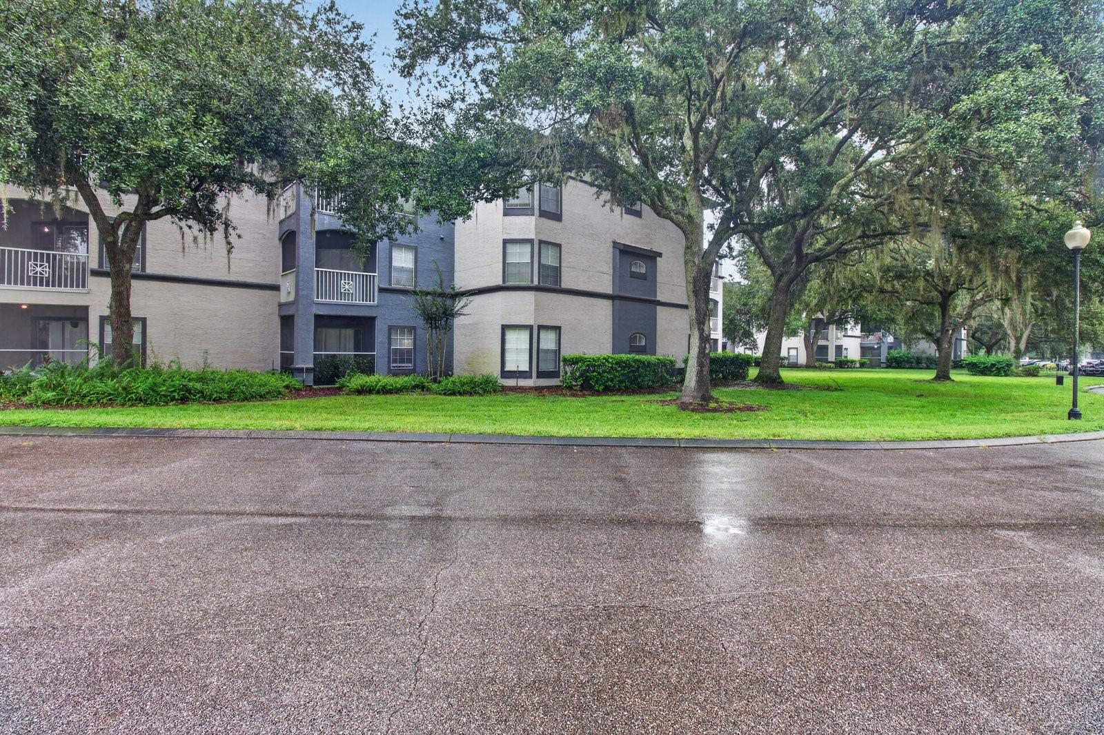8513 ISLAND BREEZE LANE, #207, Temple Terrace, FL 33637