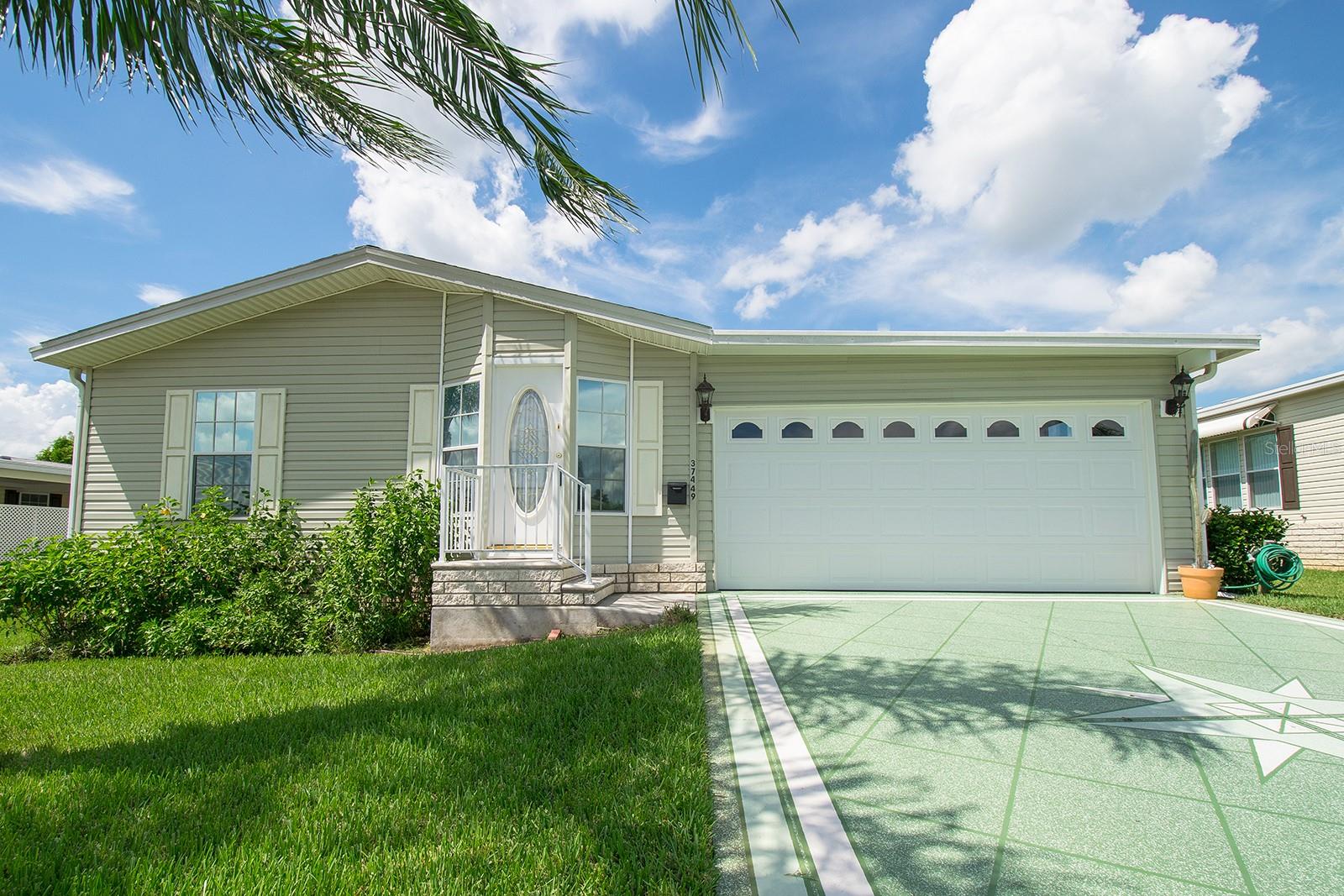 High and dry with 2 car garage! High and dry with 2 car garage!