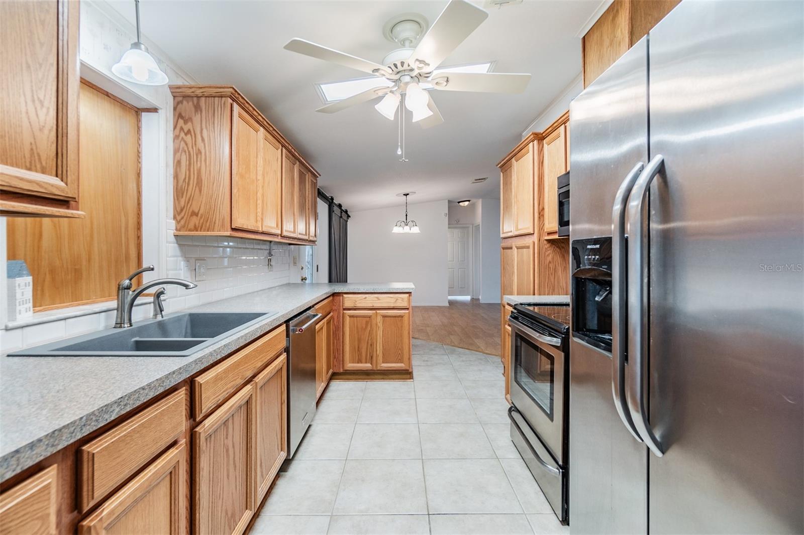 37449 GILL AVENUE, Zephyrhills, FL 33541