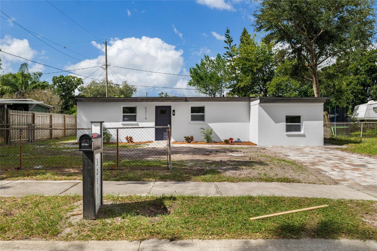 3215 WELBORN WAY, Tampa, FL 33619 3215 WELBORN WAY, Tampa, FL 33619