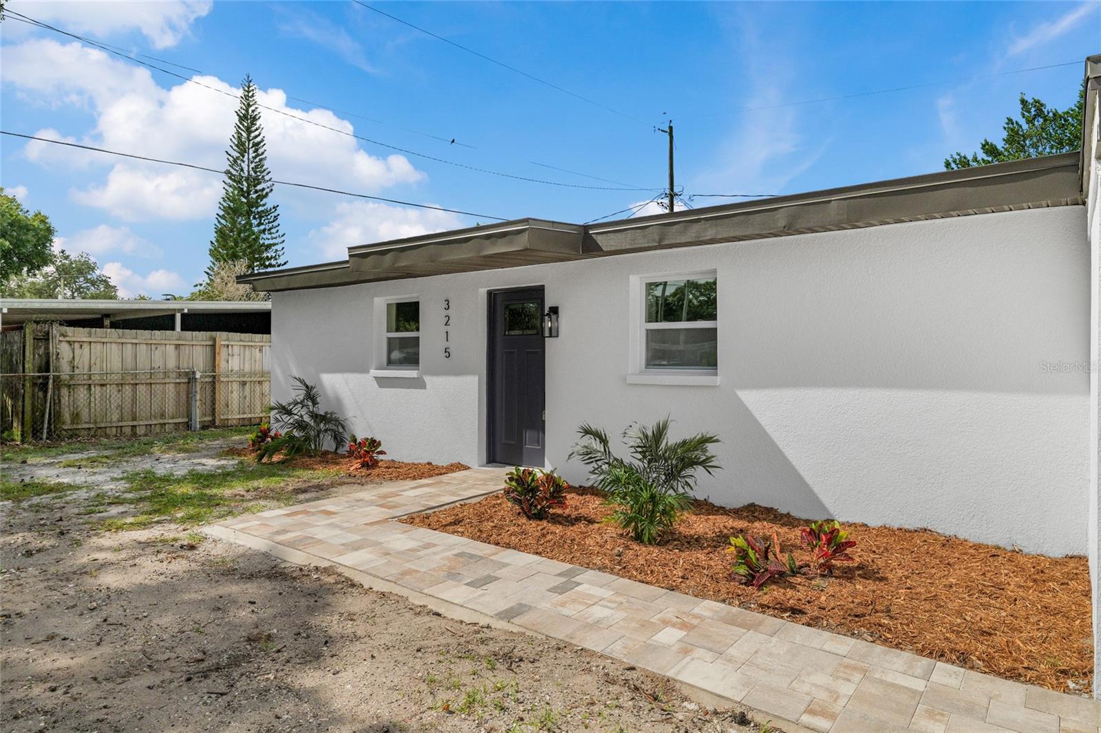 3215 WELBORN WAY, Tampa, FL 33619 3215 WELBORN WAY, Tampa, FL 33619