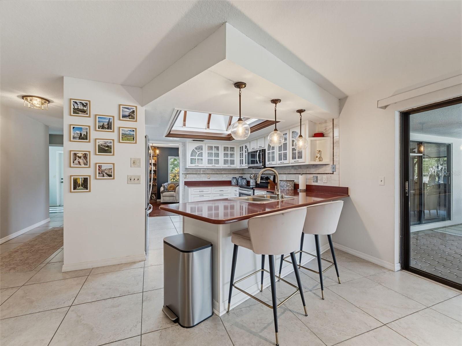 Breakfast Bar