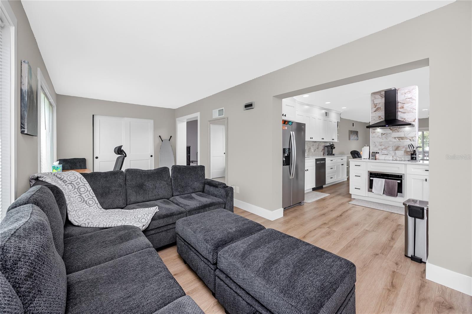 2072 AUSTRALIA WAY W, #42, Clearwater, FL 33763
