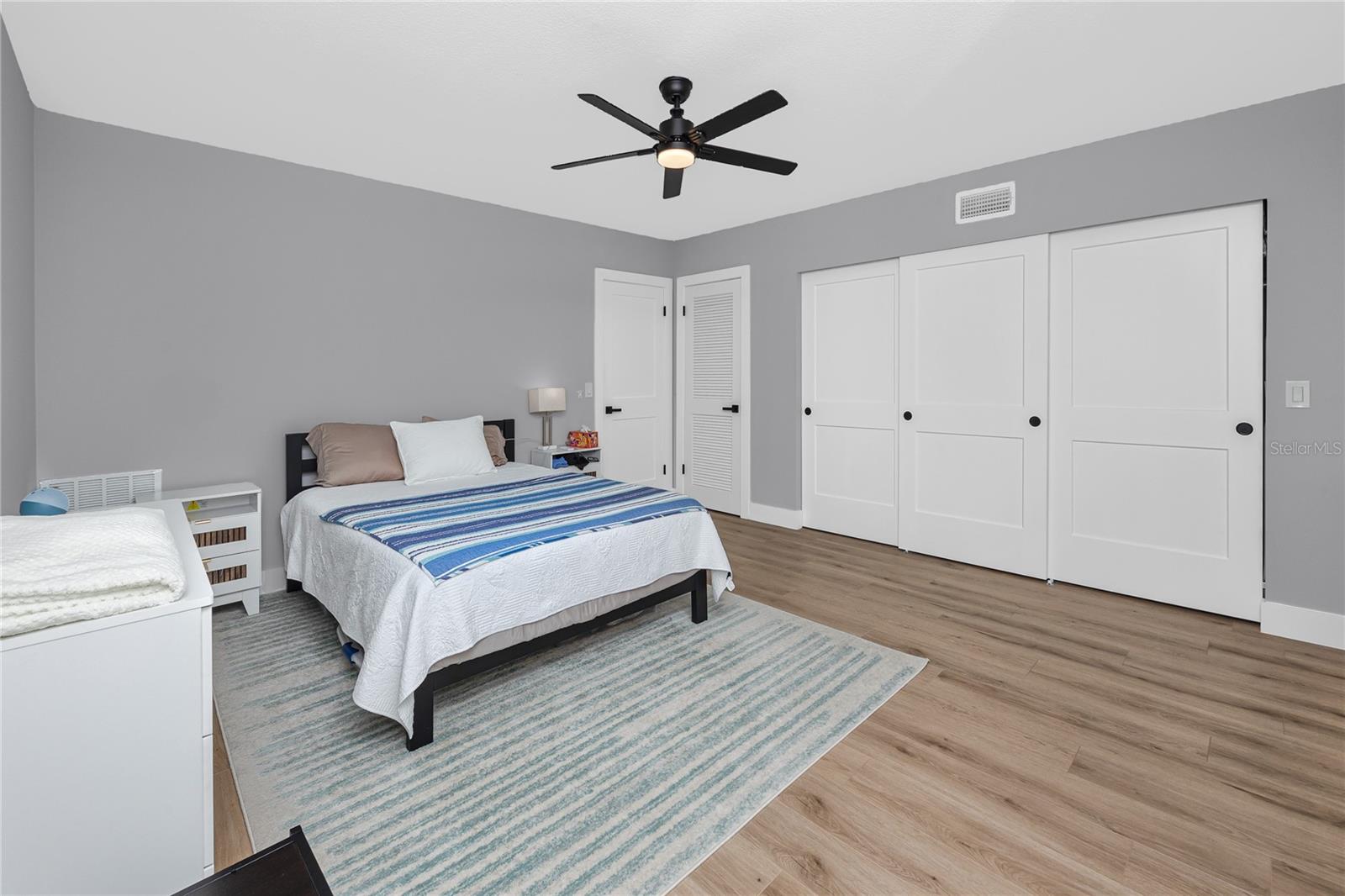 2072 AUSTRALIA WAY W, #42, Clearwater, FL 33763