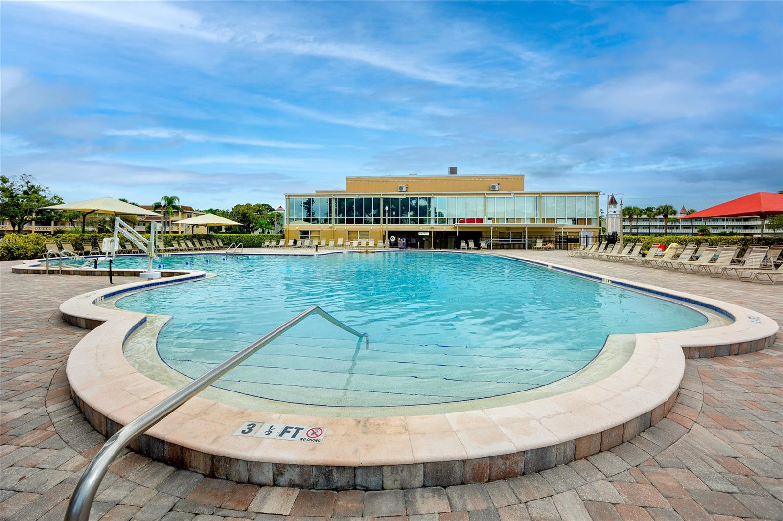 2072 AUSTRALIA WAY W, #42, Clearwater, FL 33763