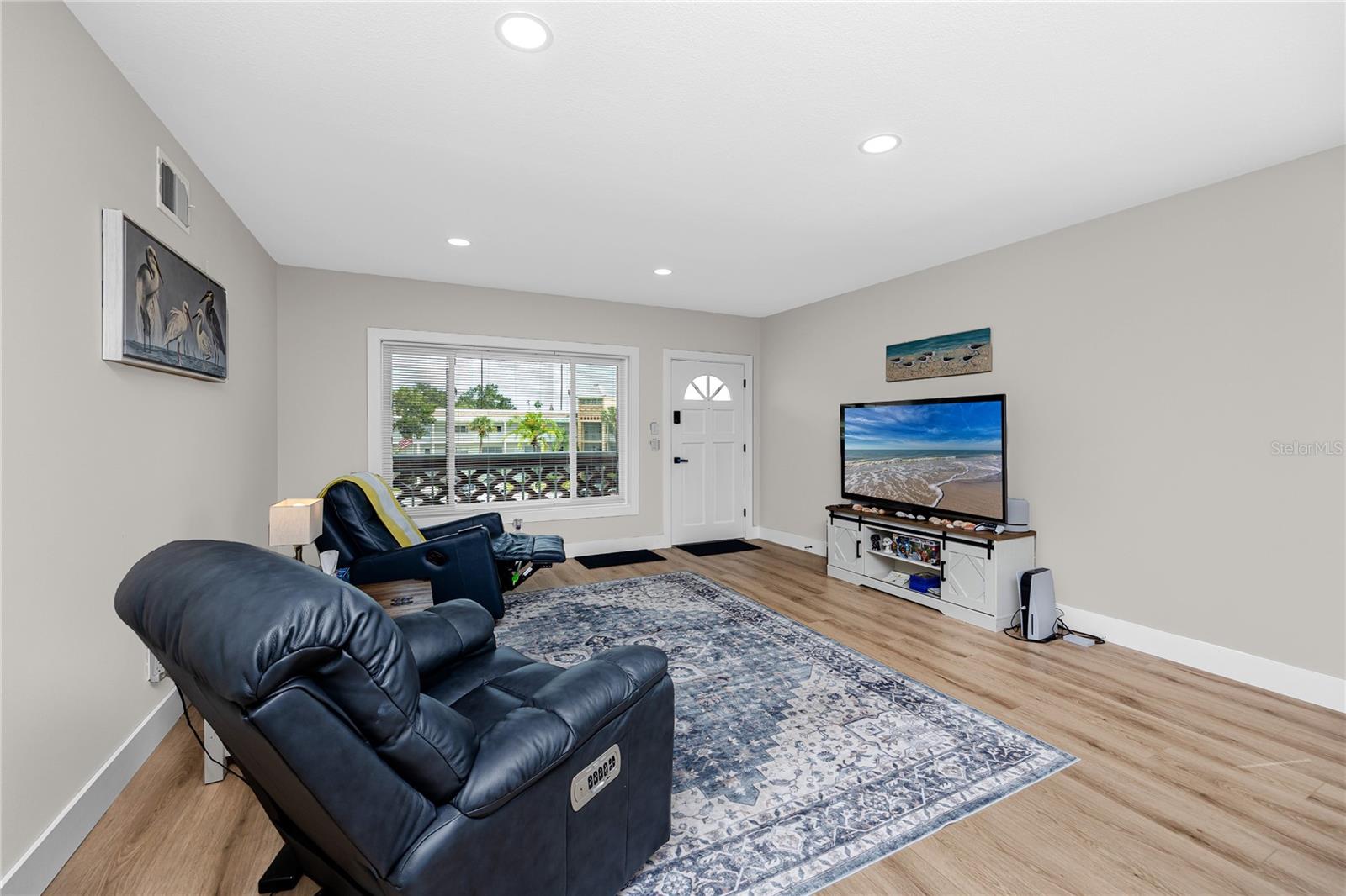 2072 AUSTRALIA WAY W, #42, Clearwater, FL 33763