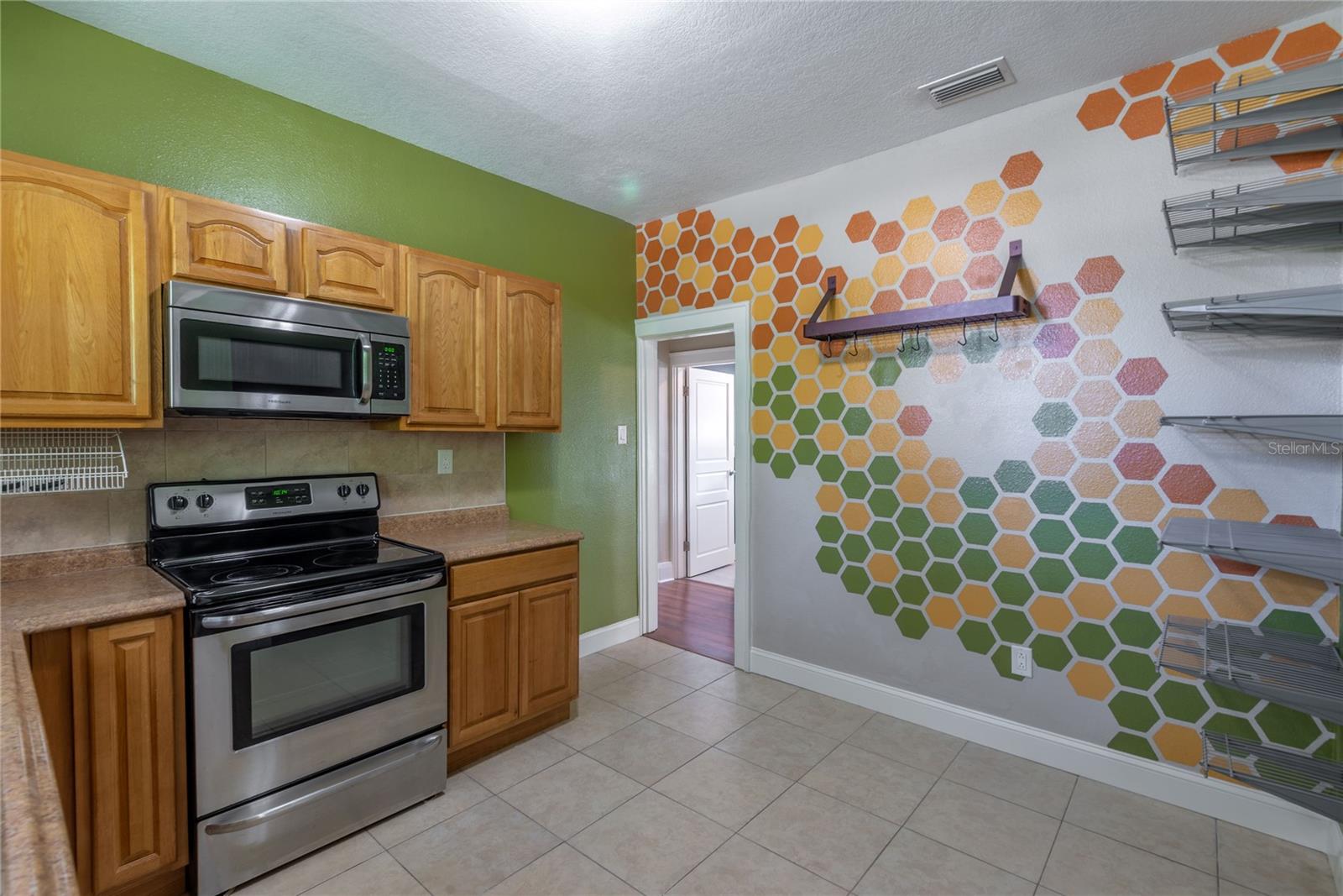3810 N DARWIN AVENUE, Tampa, FL 33603