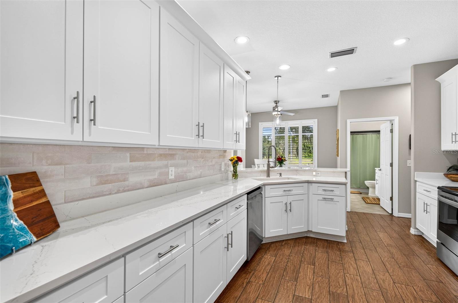 3825 SALIDA DELSOL DRIVE, Sun City Center, FL 33573