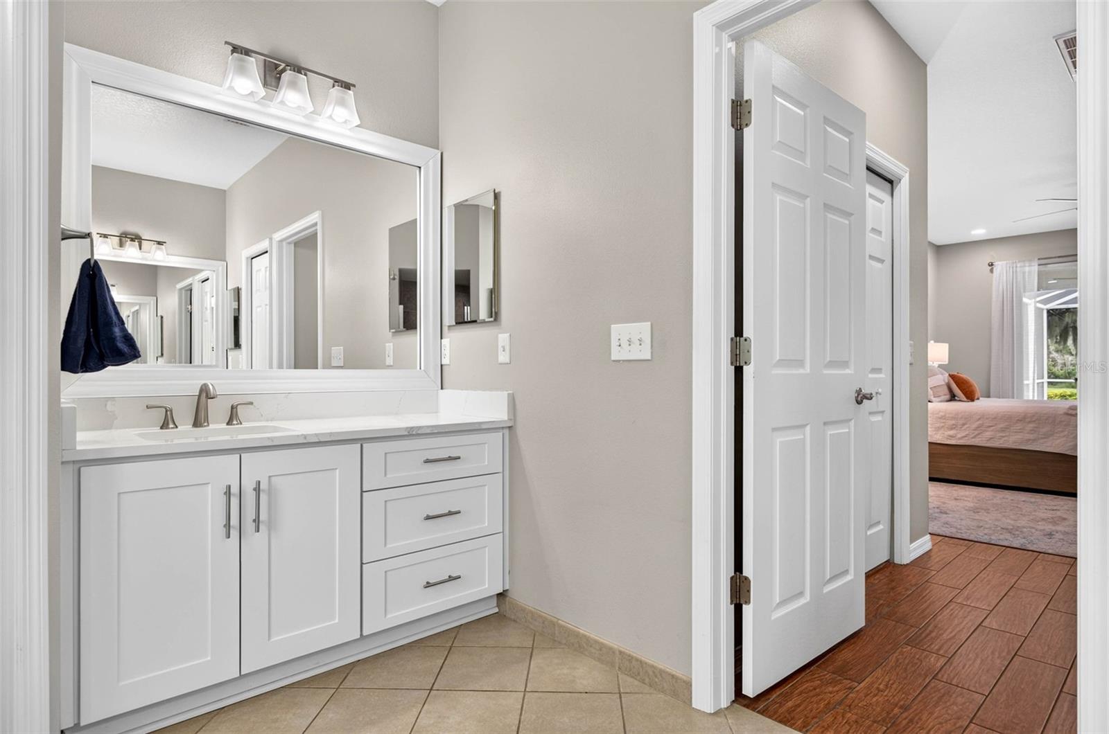 3825 SALIDA DELSOL DRIVE, Sun City Center, FL 33573