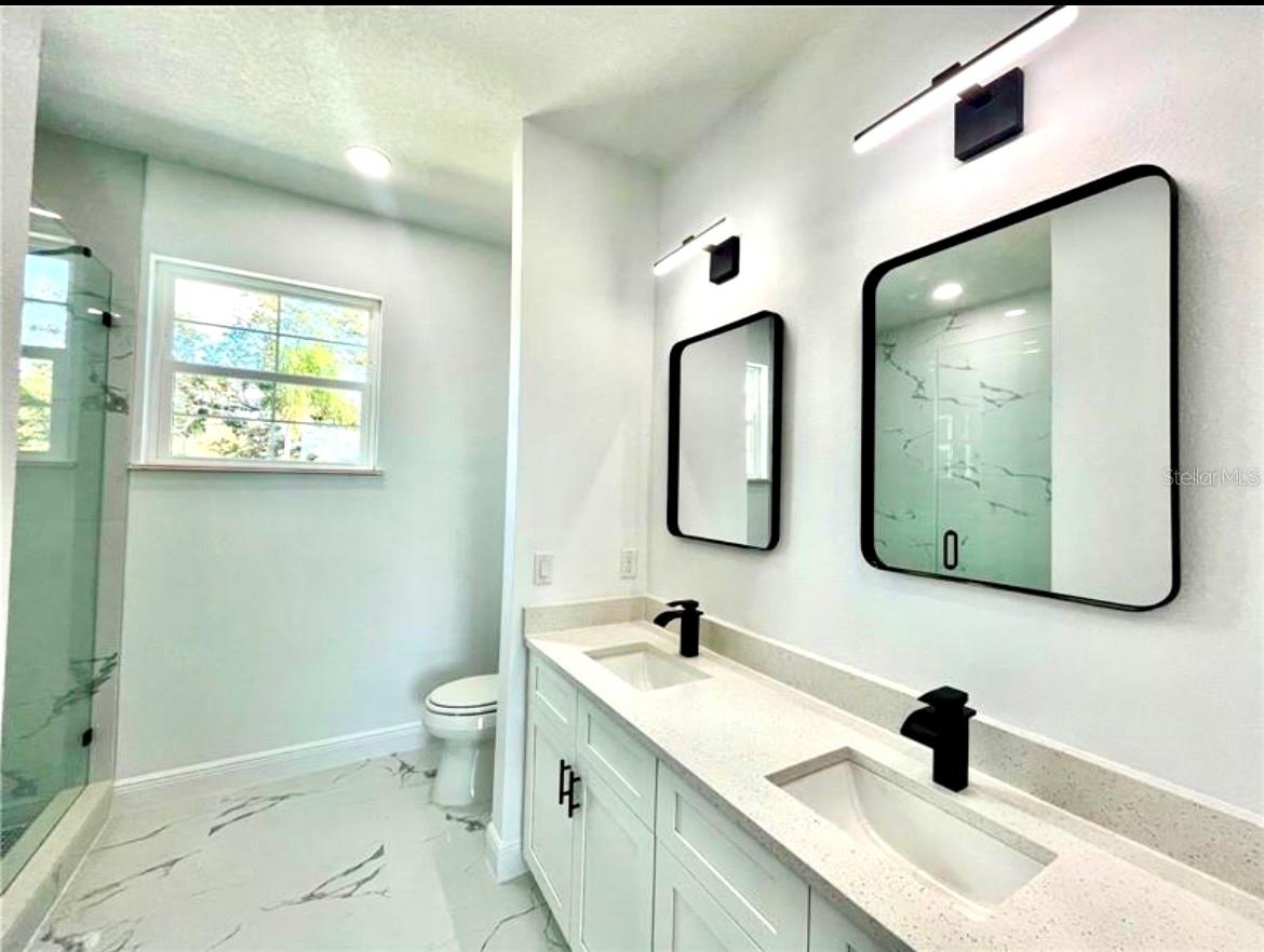 8110 N GREENWOOD AVENUE, Tampa, FL 33604
