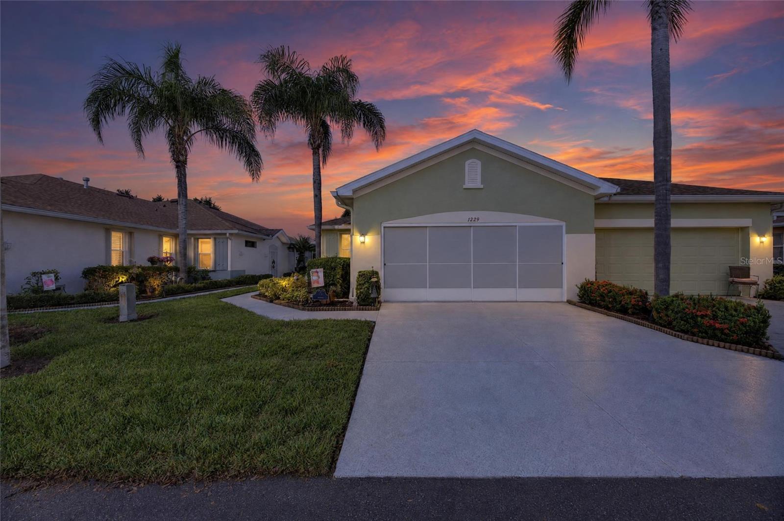 Welcome to 1229 Huntington Greens Dr!