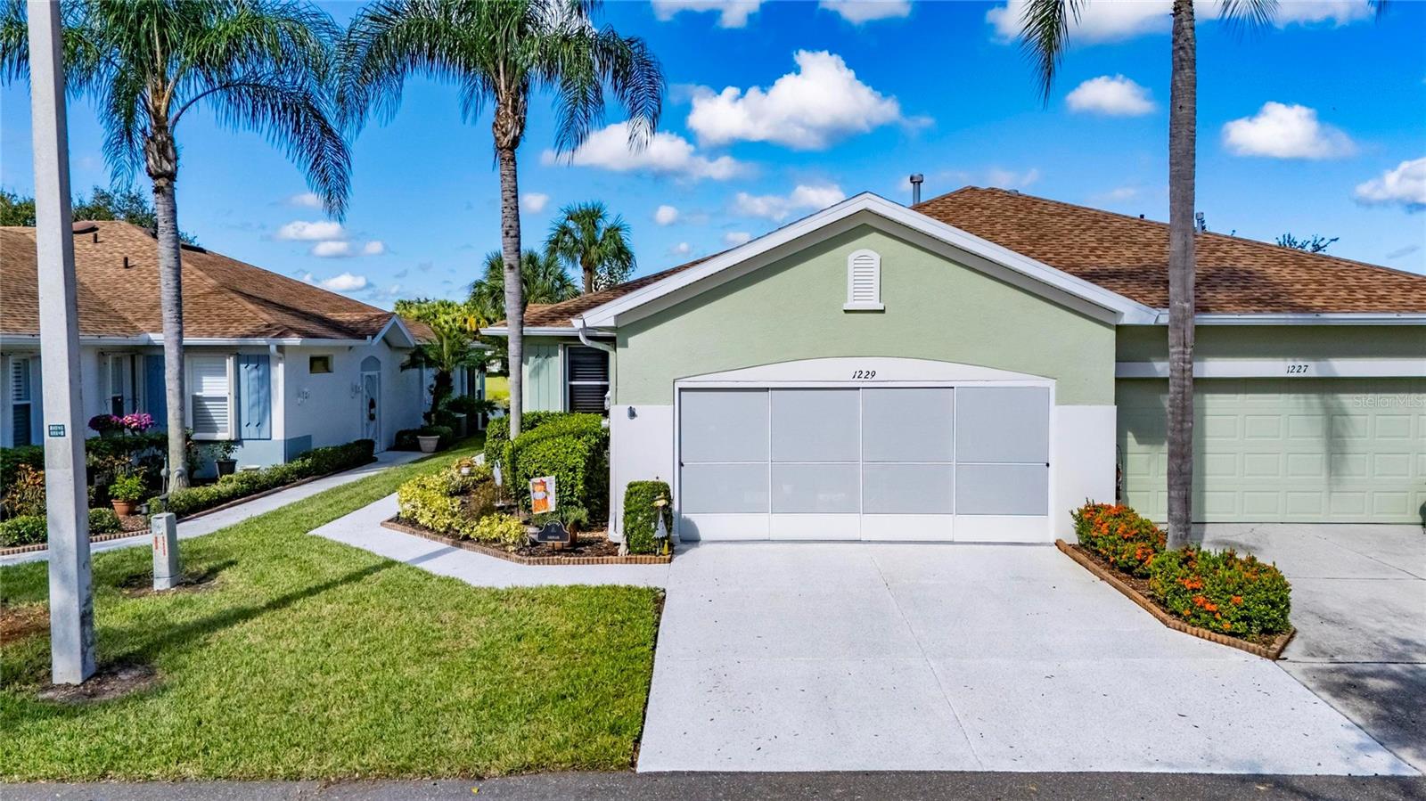 1229 HUNTINGTON GREENS DRIVE, #12, Sun City Center, FL 33573