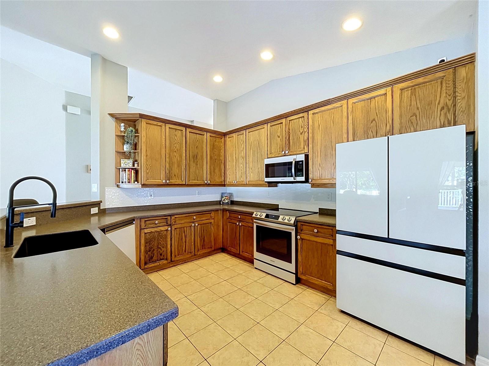 11607 MOUNTAIN BAY DRIVE, Riverview, FL 33569
