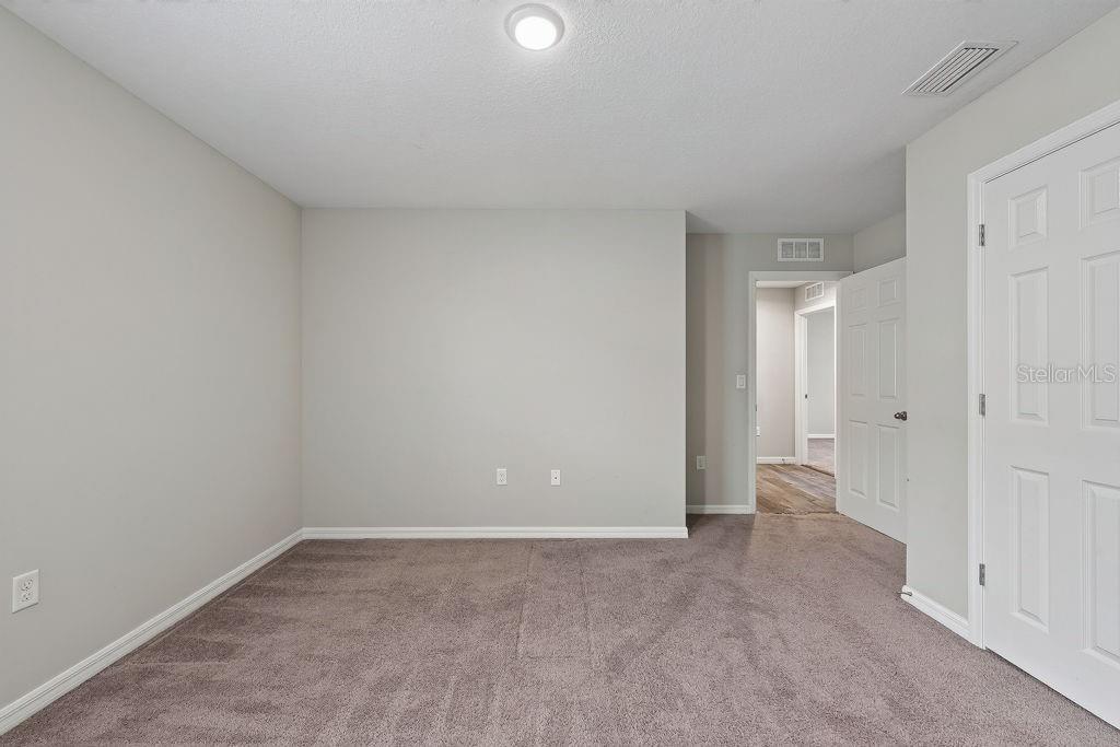 14621 BRUMBY RIDGE AVENUE, Lithia, FL 33547