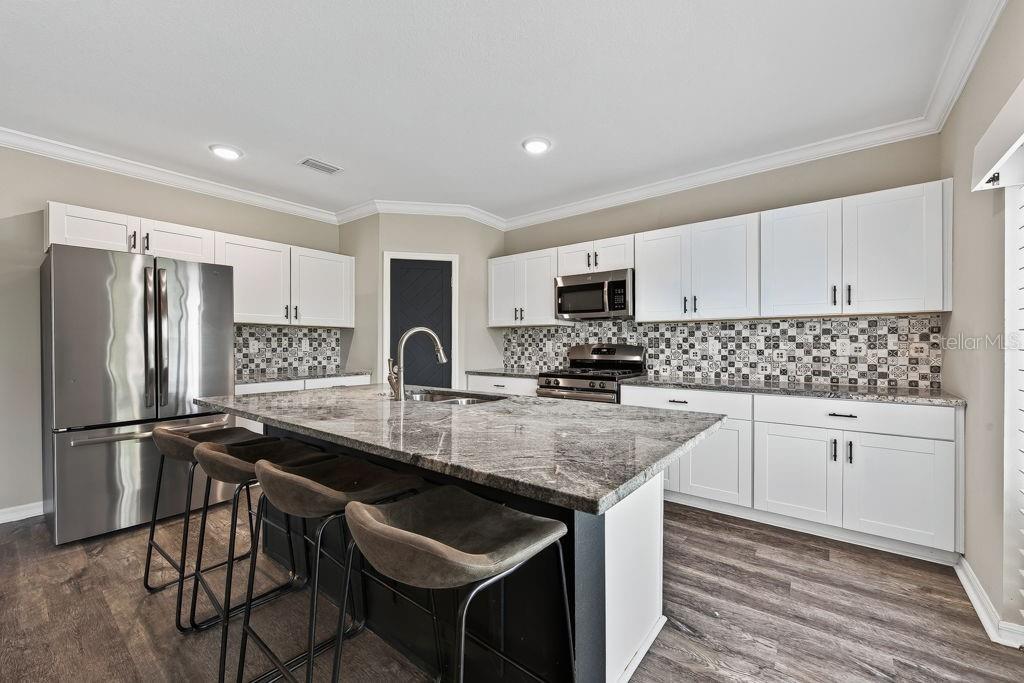 14621 BRUMBY RIDGE AVENUE, Lithia, FL 33547