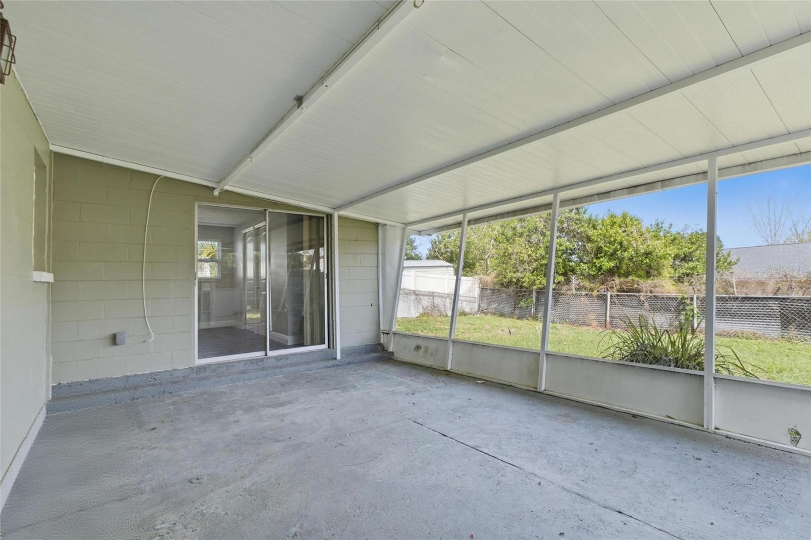 8609 CHINABERRY DRIVE, Tampa, FL 33637