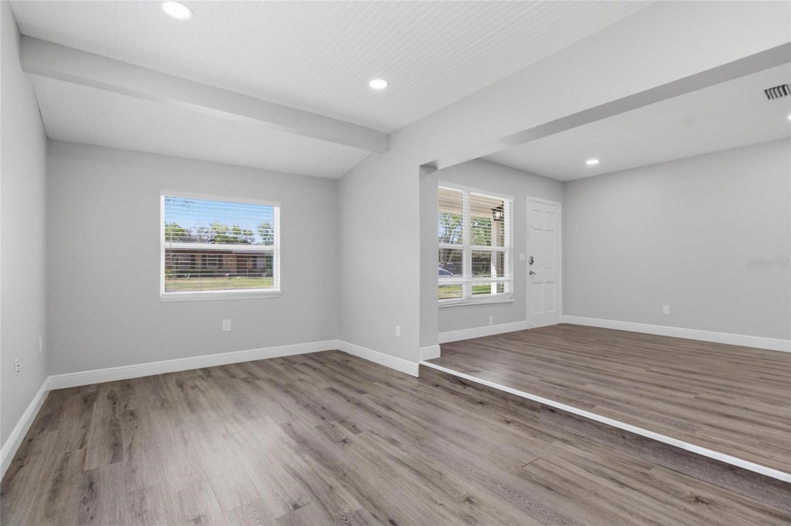 8609 CHINABERRY DRIVE, Tampa, FL 33637
