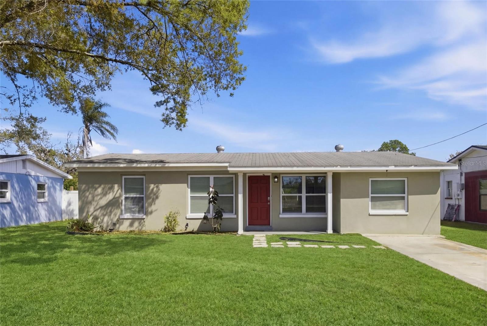 8609 CHINABERRY DRIVE, Tampa, FL 33637