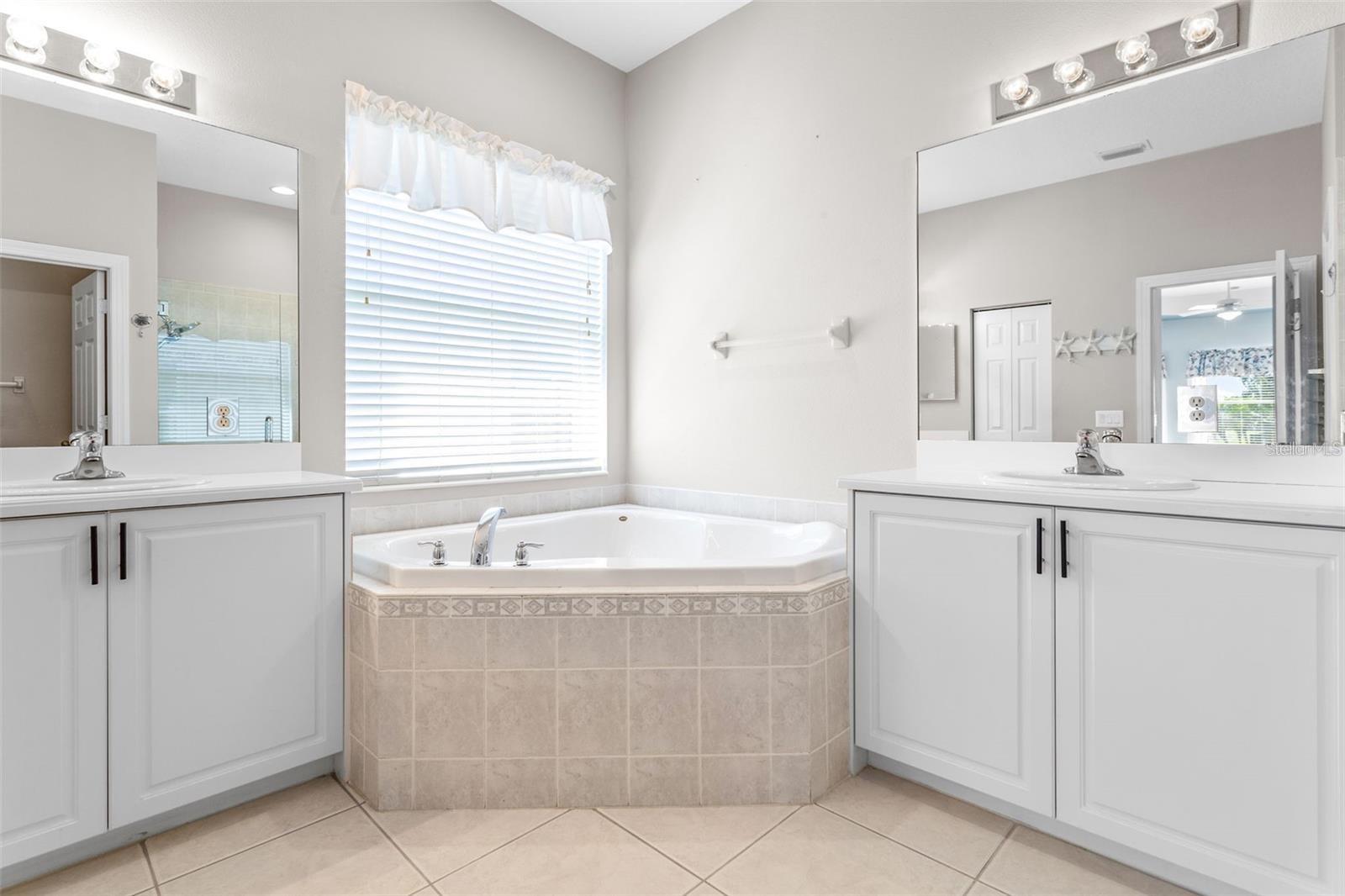 4925 SANDY BROOK CIRCLE, Wimauma, FL 33598