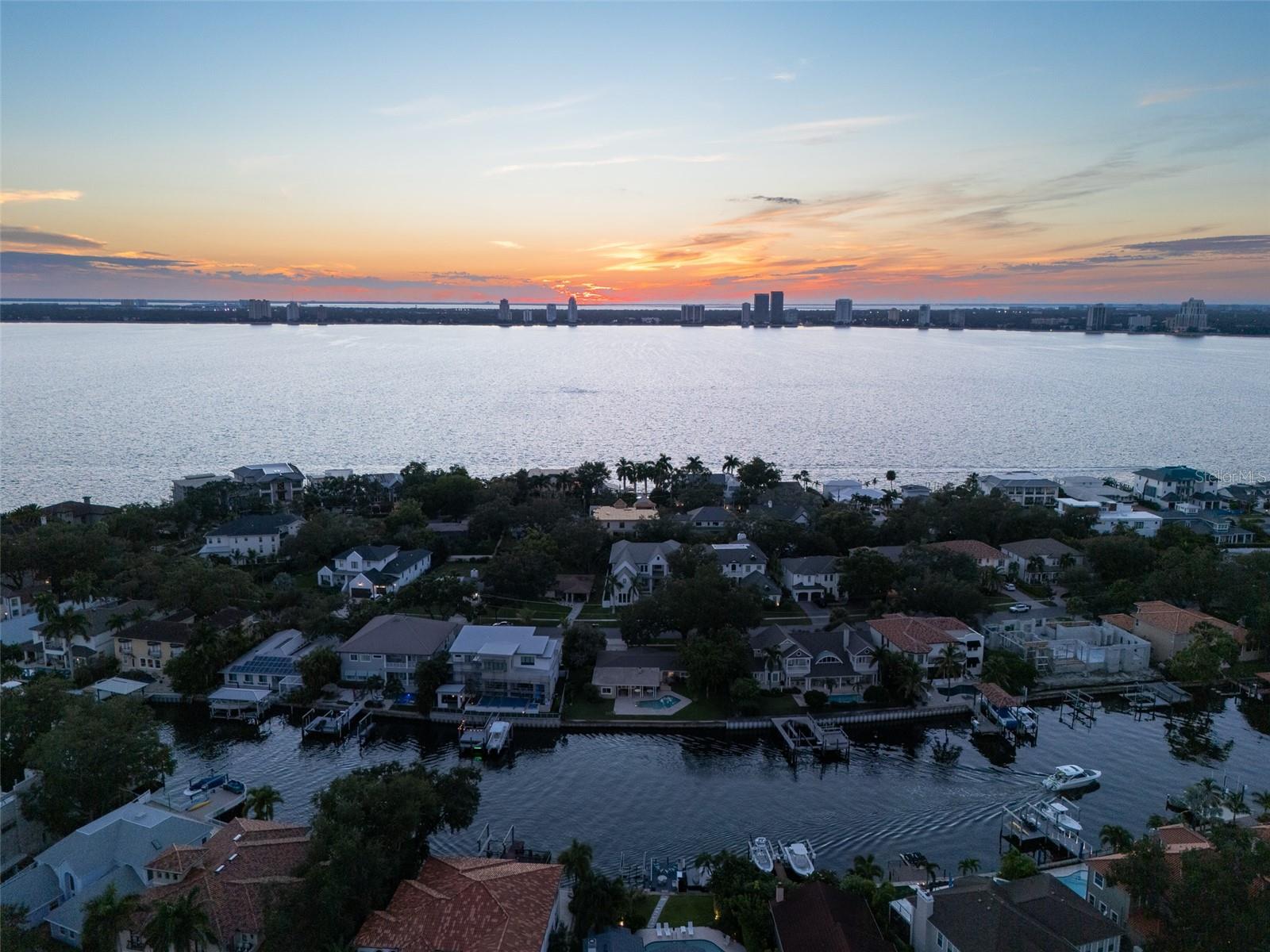 628 RIVIERA DRIVE, Tampa, FL 33606