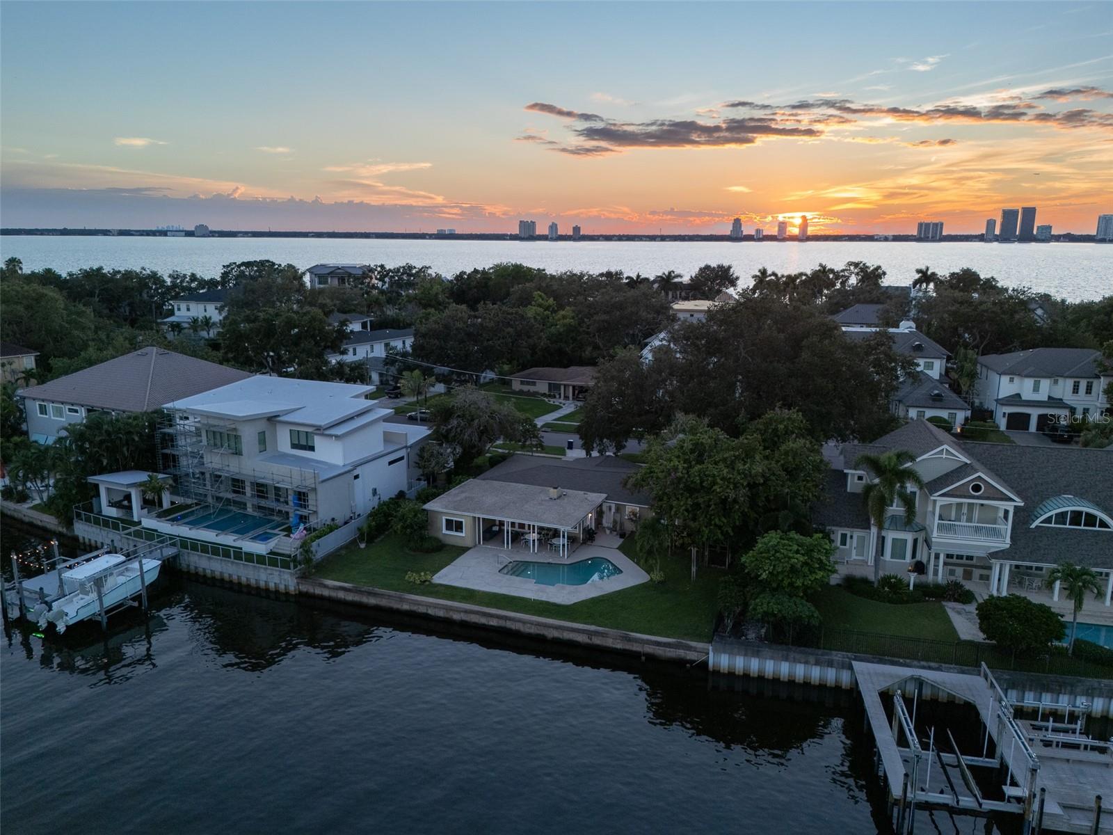 628 RIVIERA DRIVE, Tampa, FL 33606