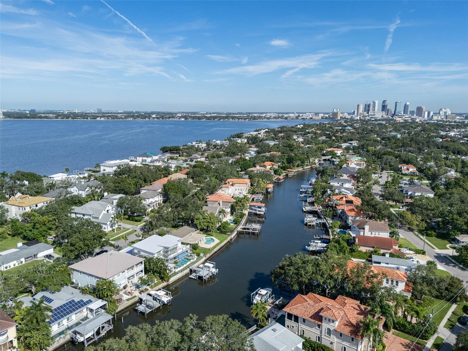 628 RIVIERA DRIVE, Tampa, FL 33606