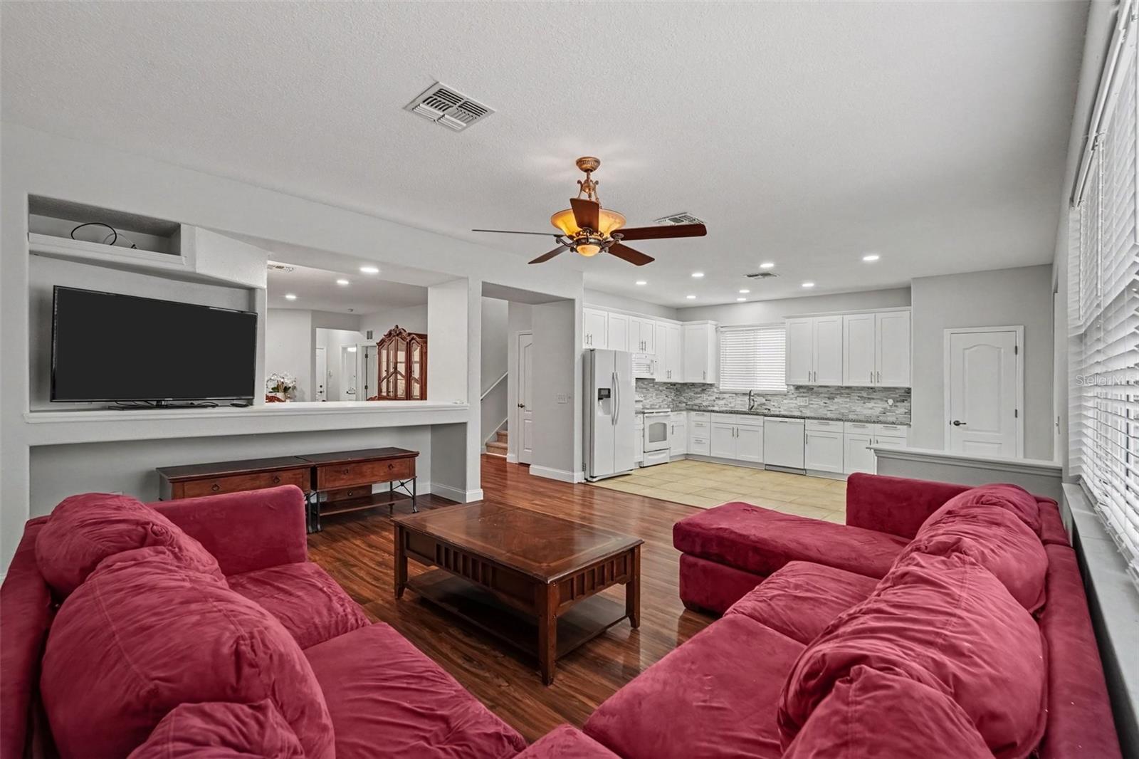 17511 GLENAPP DR, Land O Lakes, FL 34638