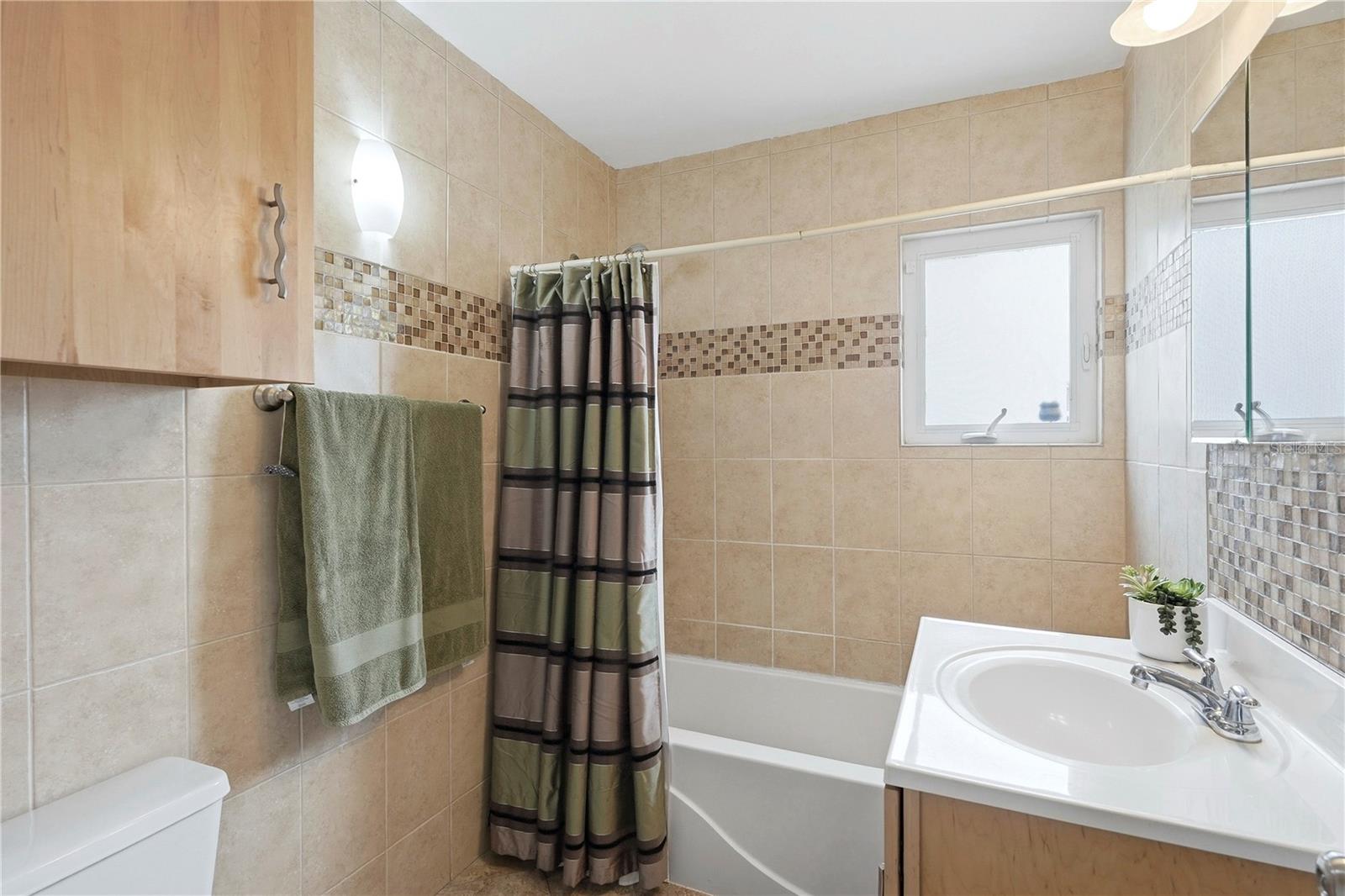 4567 25TH AVENUE N, St Petersburg, FL 33713