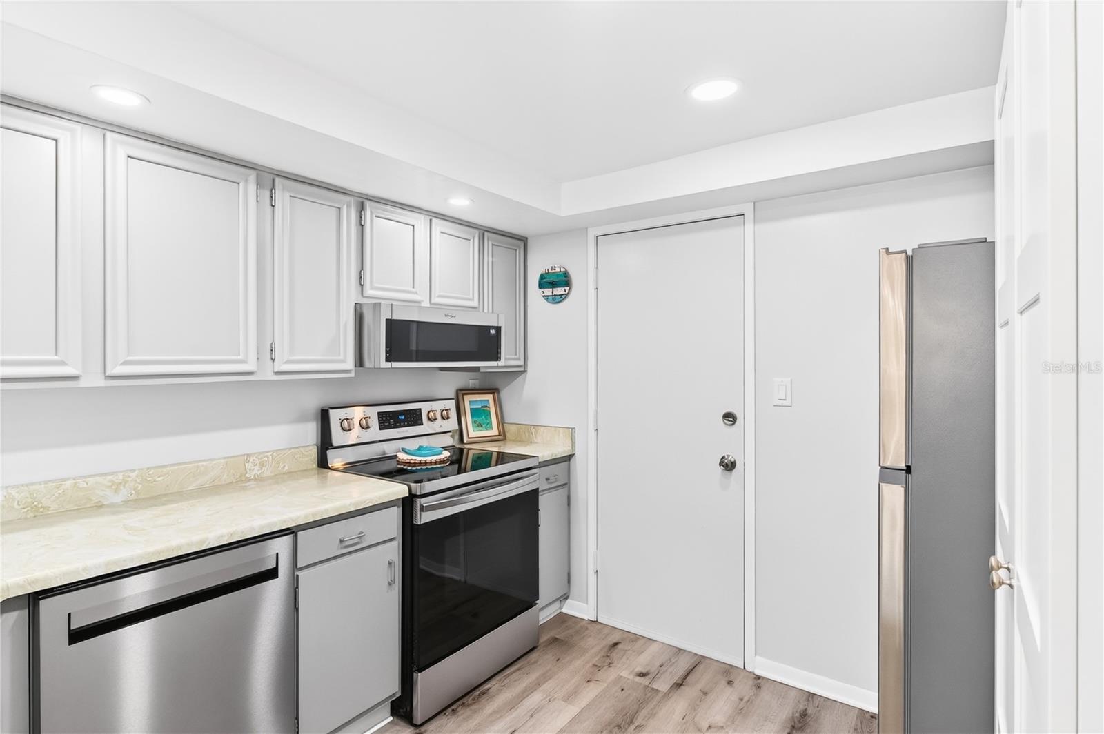 7400 SUN ISLAND DRIVE S, #203, South Pasadena, FL 33707