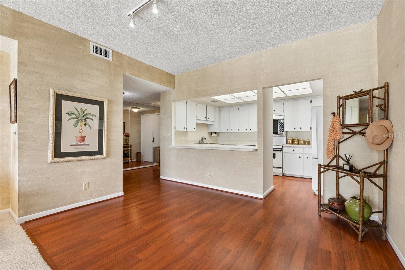 6 BELLEVIEW BOULEVARD, #604, Belleair, FL 33756