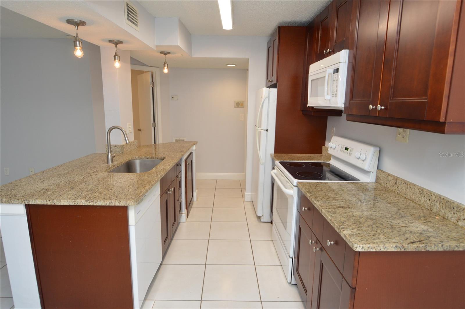 8709 FANCY FINCH DRIVE, #102, Tampa, FL 33614