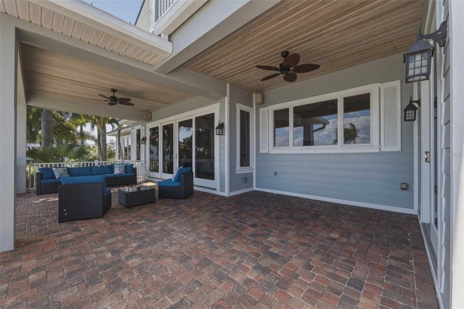 102 8TH STREET E, Tierra Verde, FL 33715