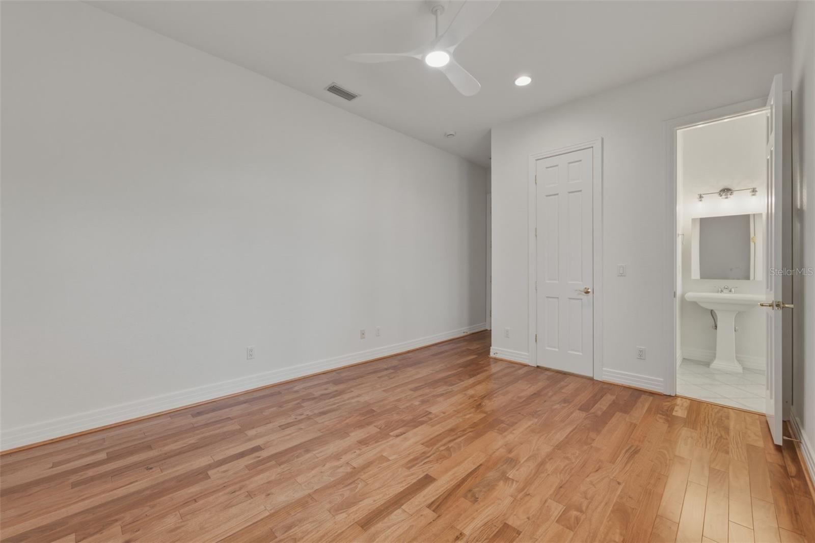 102 8TH STREET E, Tierra Verde, FL 33715