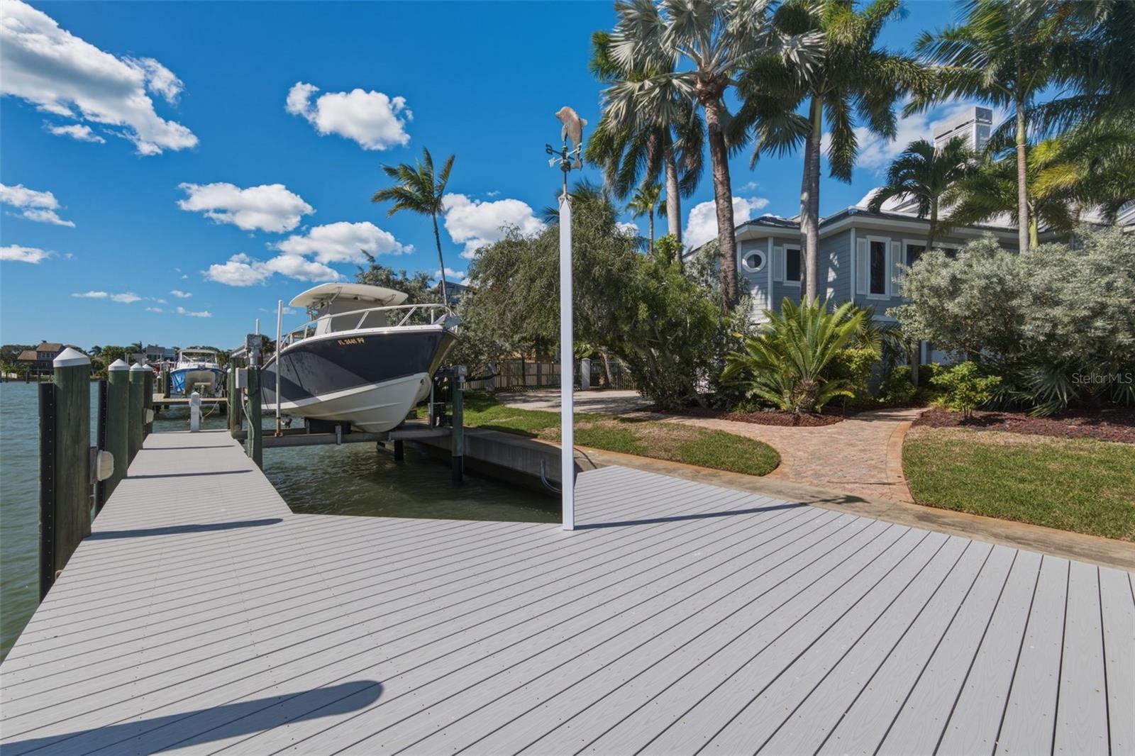 102 8TH STREET E, Tierra Verde, FL 33715