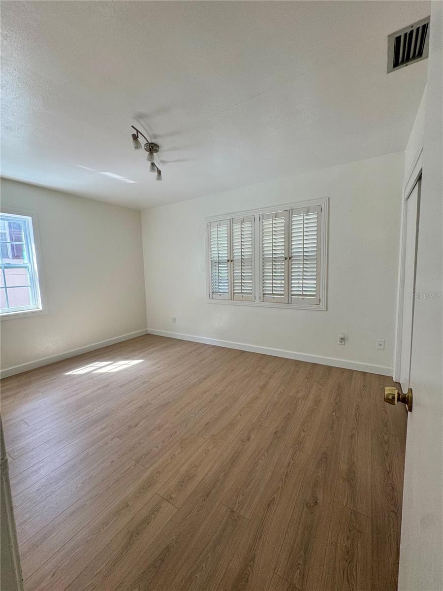 207 W DAVIS BOULEVARD, Tampa, FL 33606