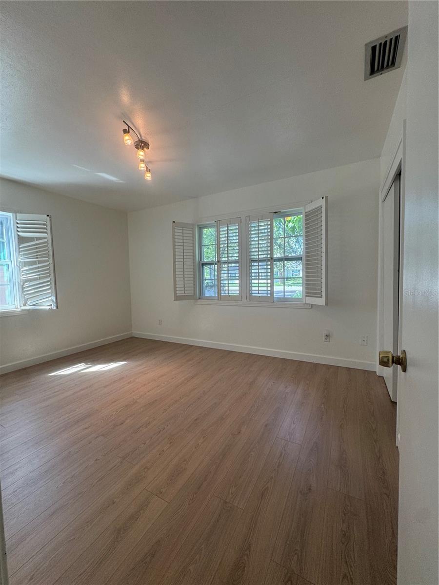 207 W DAVIS BOULEVARD, Tampa, FL 33606