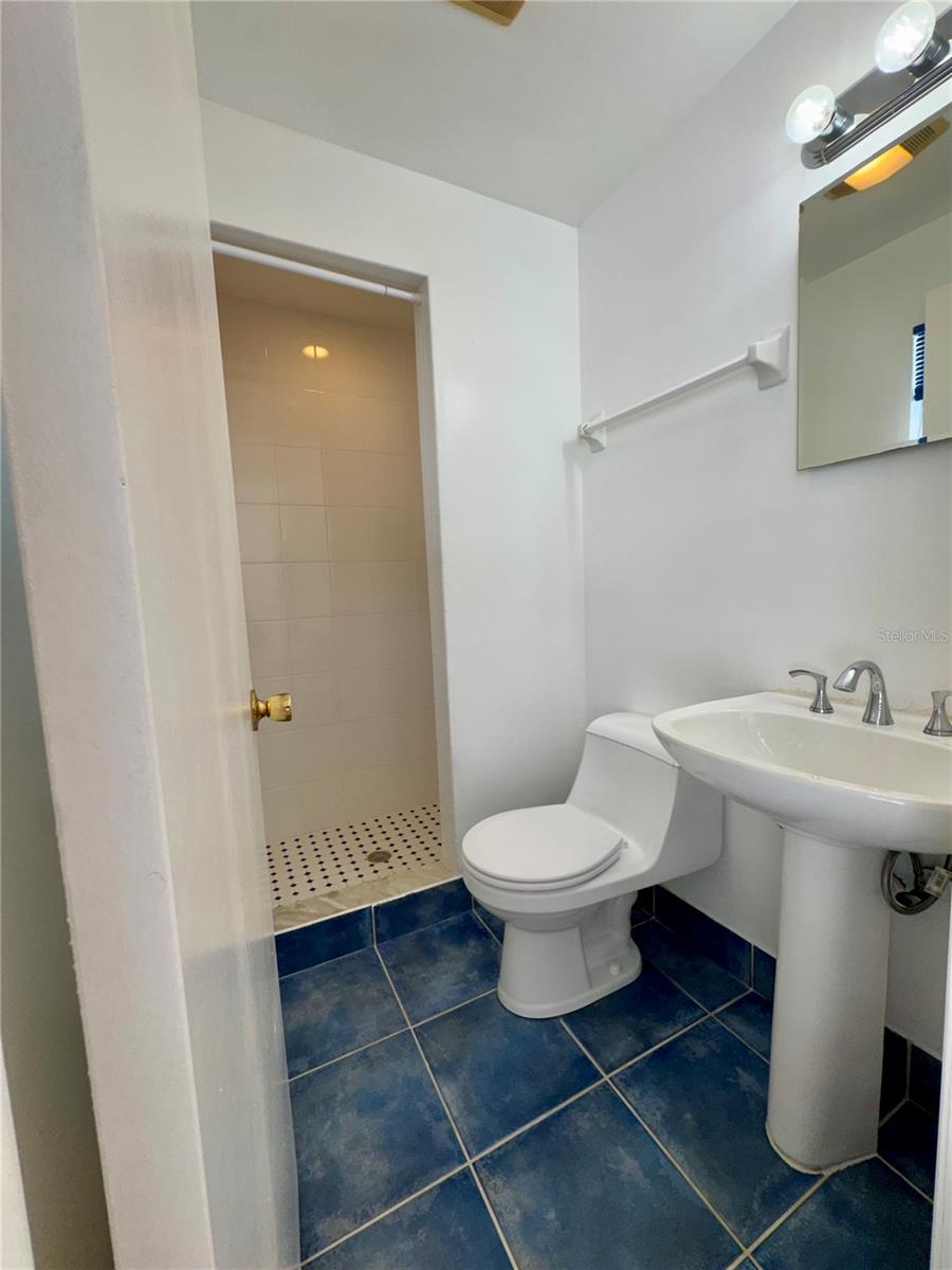 207 W DAVIS BOULEVARD, Tampa, FL 33606