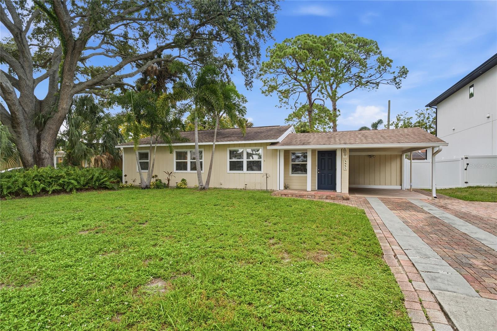 4627 W EL PRADO BOULEVARD, Tampa, FL 33629