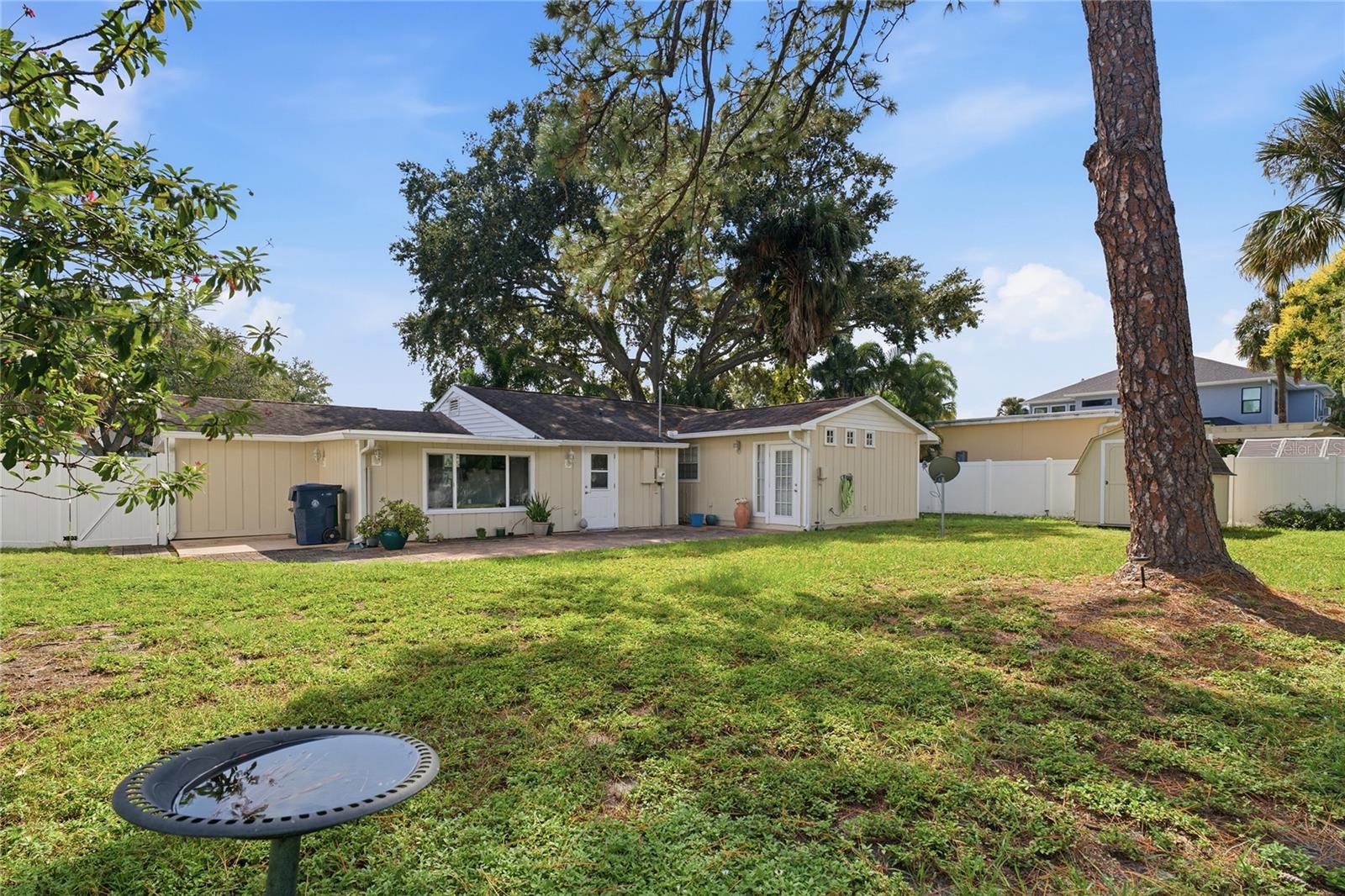 4627 W EL PRADO BOULEVARD, Tampa, FL 33629