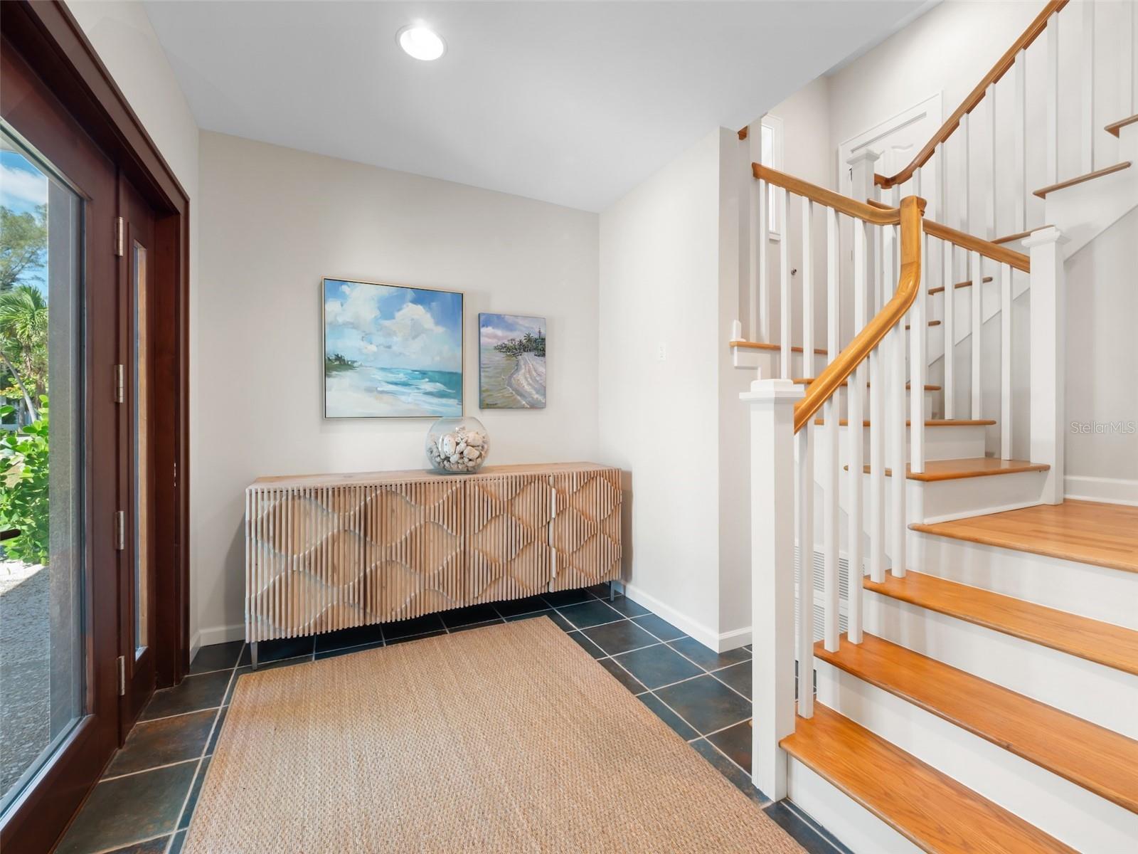 Inviting entry way