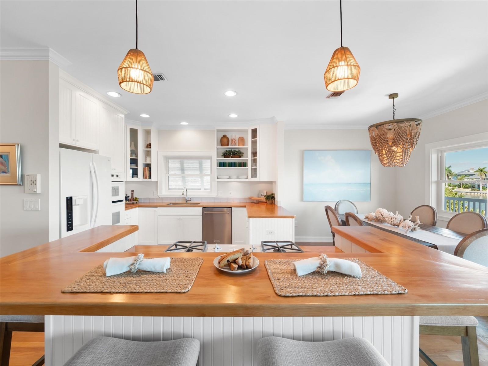 2503 PASS A GRILLE WAY, St Pete Beach, FL 33706