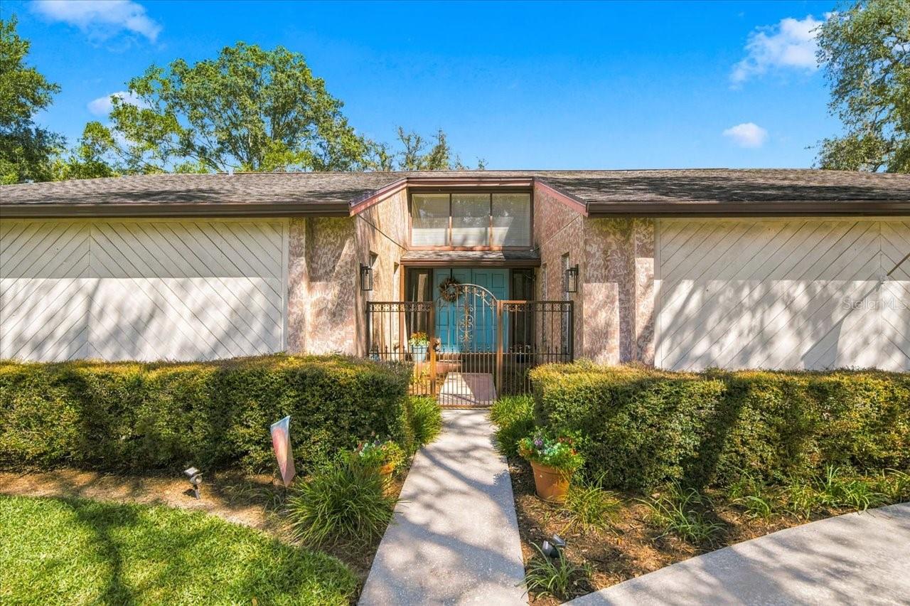 2231 S VILLAGE AVENUE, Tampa, FL 33612